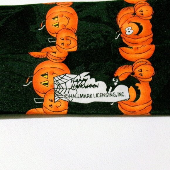 Vintage Hallmark Halloween Men's Tie Ghosts Pumpkins NovelTies Spooky Necktie - Picture 5 of 6
